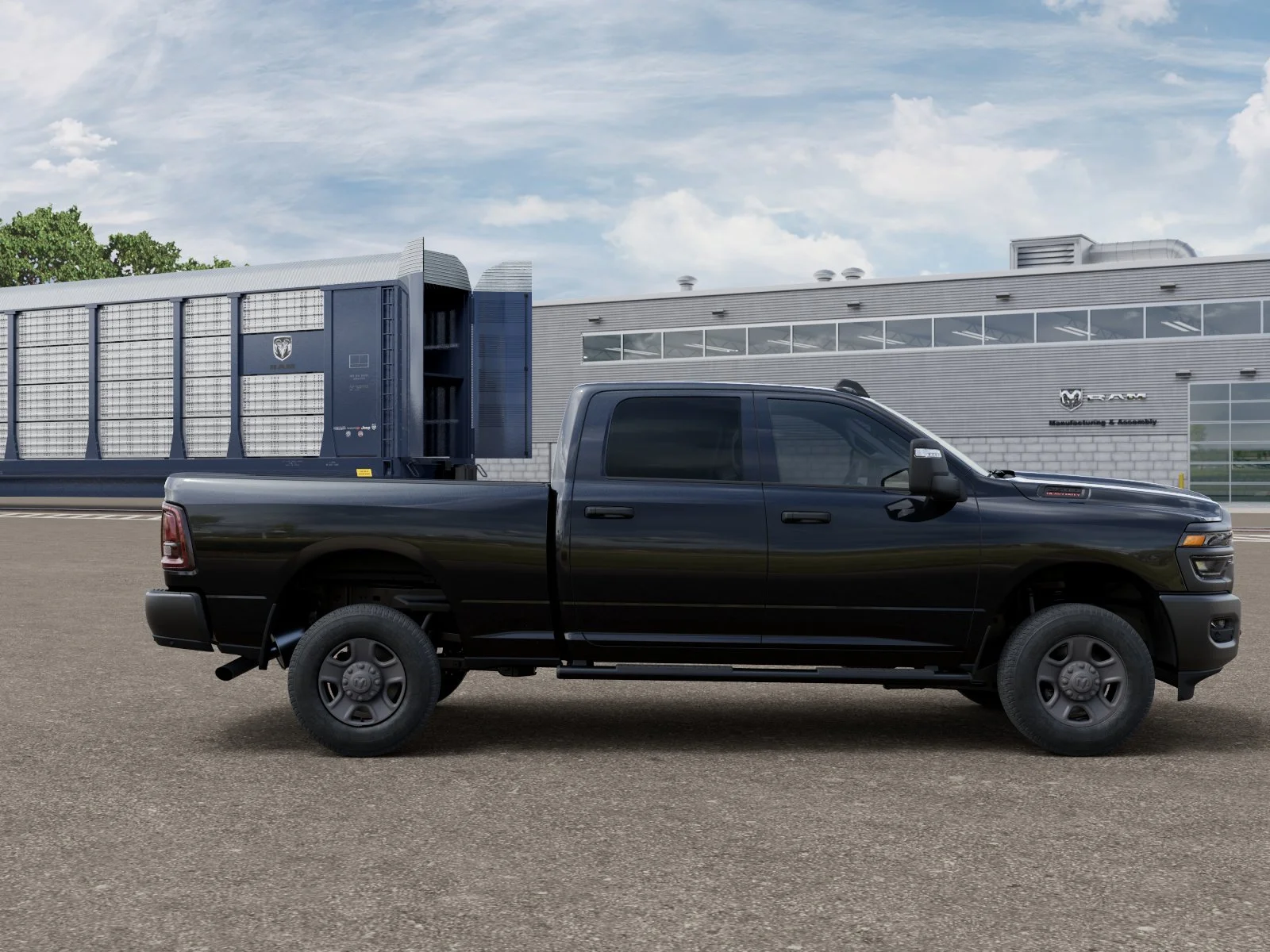 New 2026 Diamond Black Crystal Pearl-Coat Exterior Paint RAM Tradesman image 12