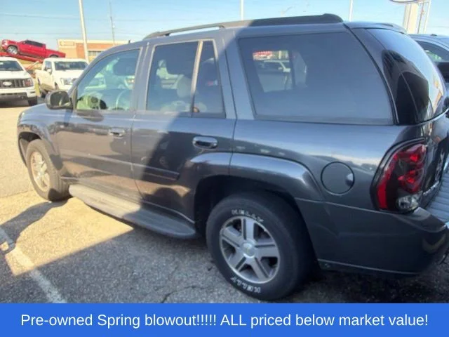 Used 2007 Gray Chevrolet LT image 3