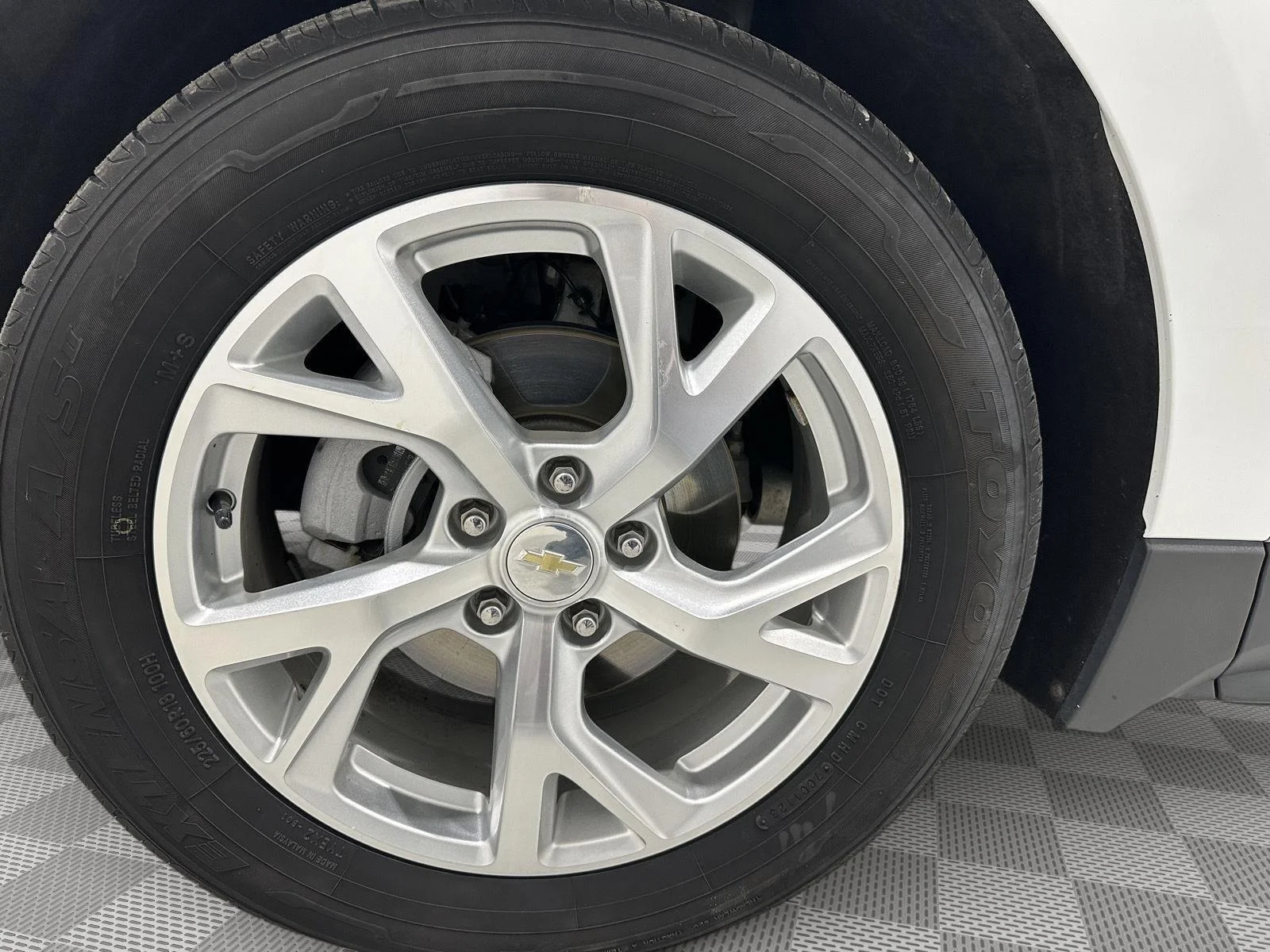 Used 2021 SUMMIT WHITE Chevrolet Premier image 30