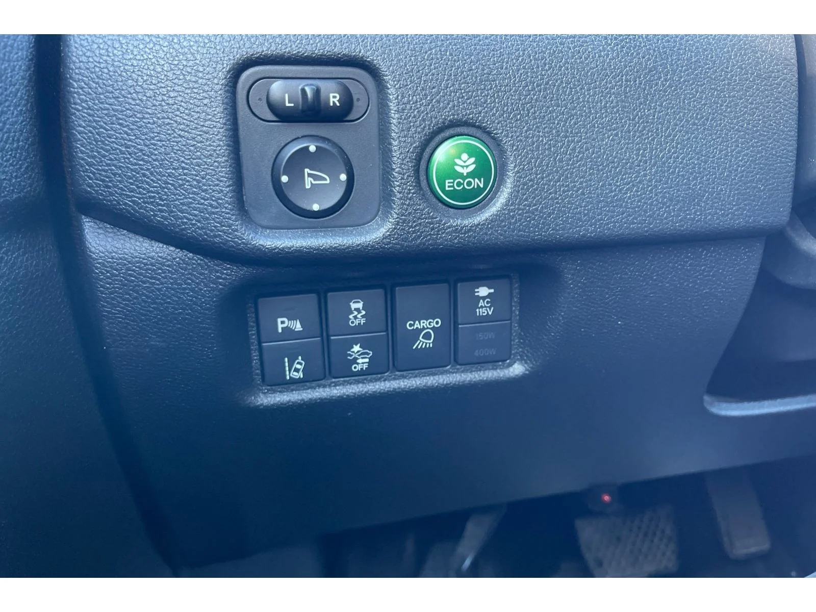 Used 2020 Crystal Black Pearl Honda Black Edition image 38