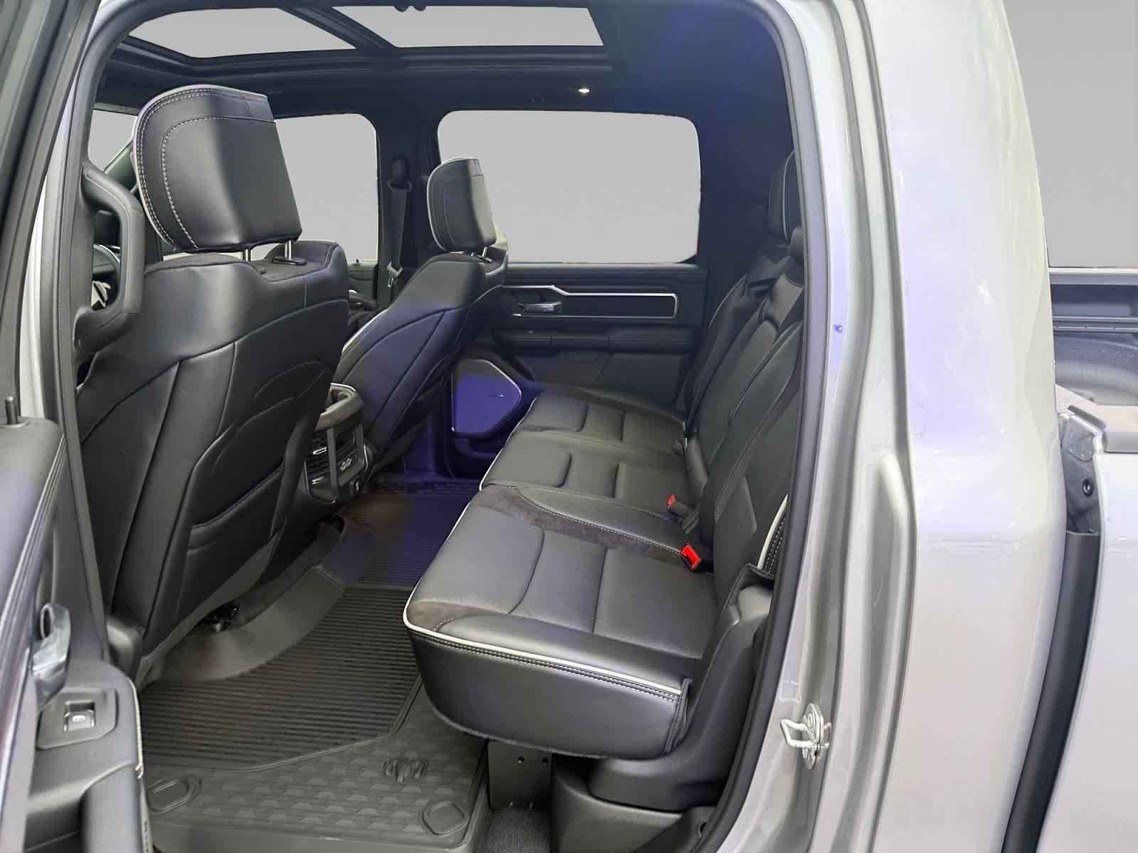2026 RAM 1500 Laramie - Photo 13