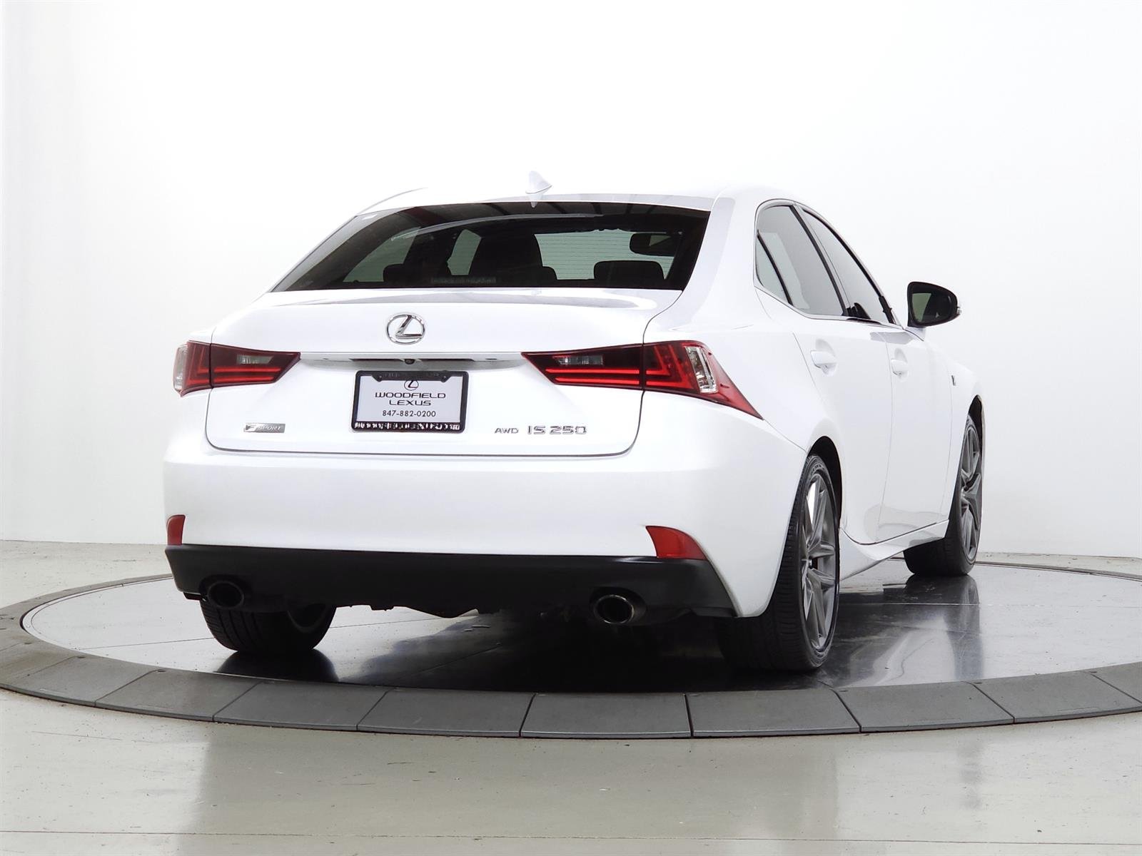 Used 2015 White Lexus F SPORT image 7