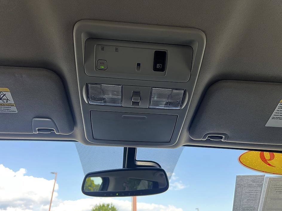 Used 2019 Brilliant Silver Metallic Nissan PRO-4X image 28