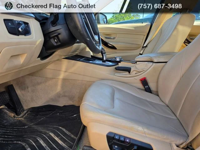 Used 2014 Imperial Blue Metallic BMW 328d xDrive image 9