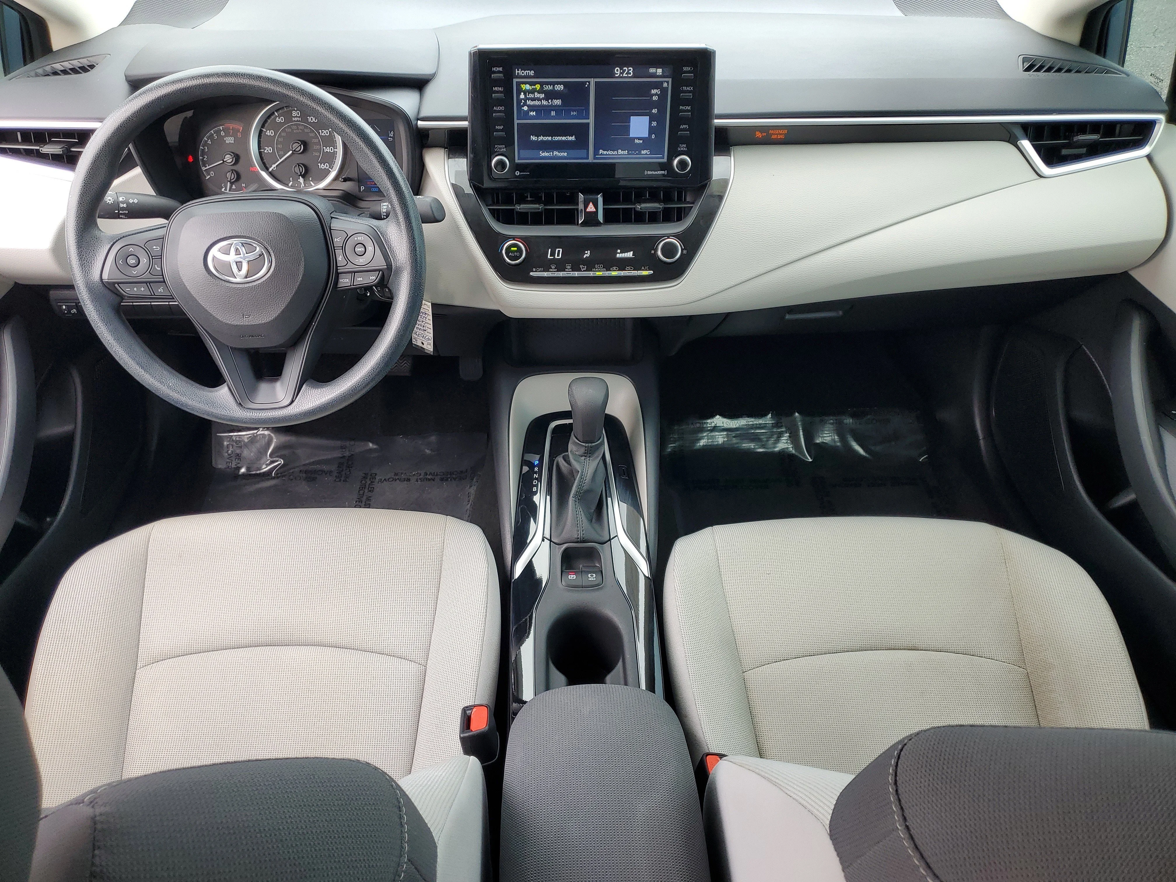 Used 2022  Toyota LE image 11