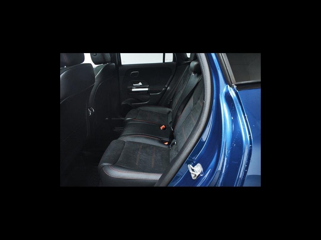Used 2024 Starling Blue Metallic Mercedes-Benz GLA 250 image 26