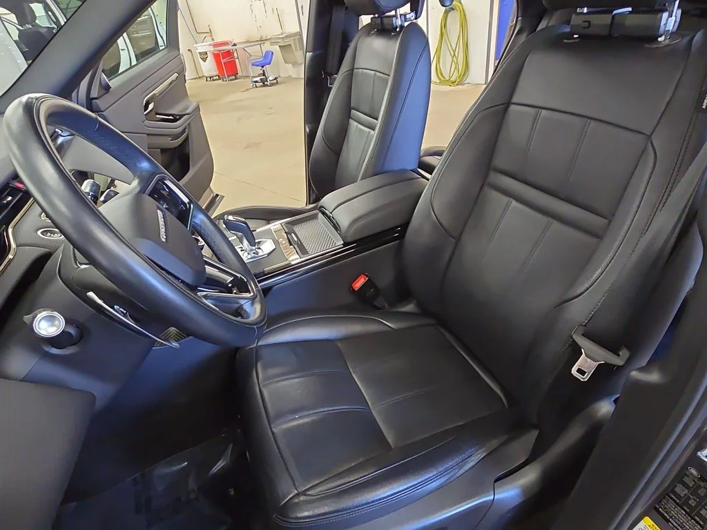Used 2021  Land Rover Dynamic image 15