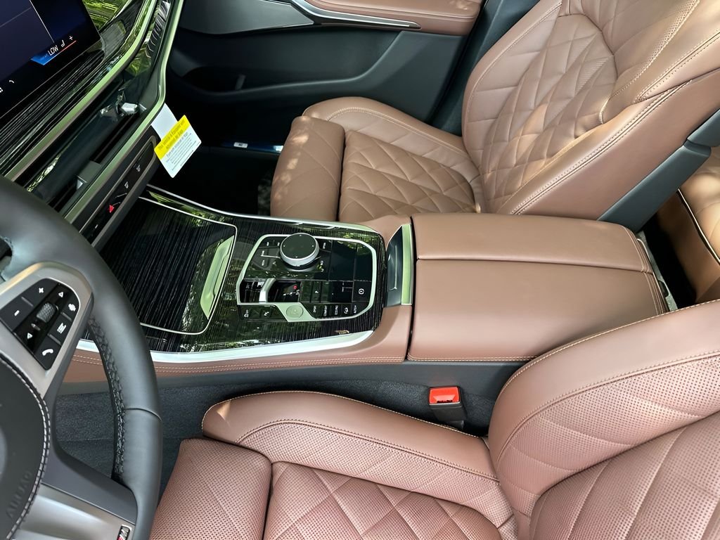 New 2026 Black Sapphire Metallic BMW xDrive40i image 21