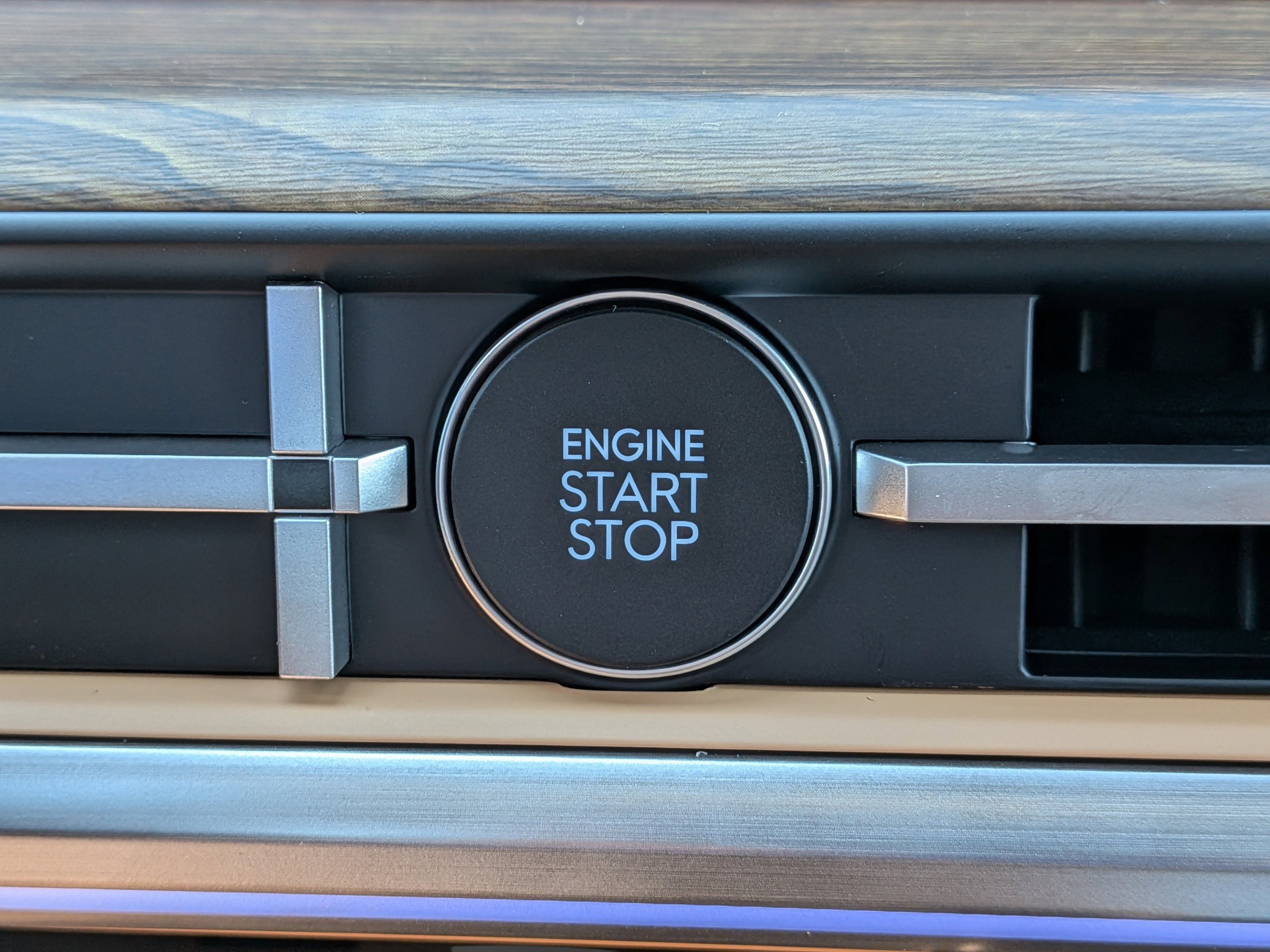 New 2026 Earthy Brass Matte Hyundai Limited FWD image 33