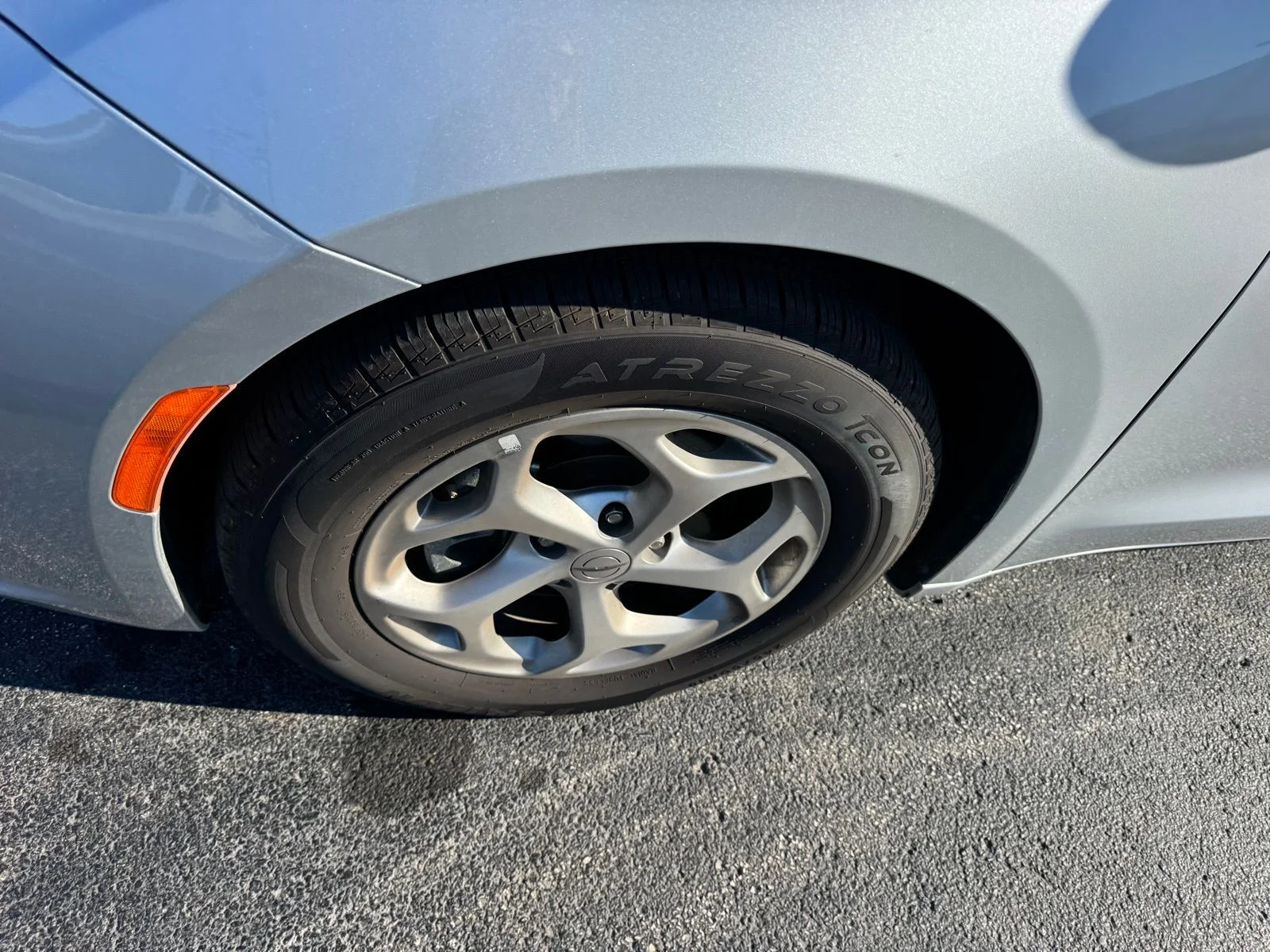 2024 Chrysler Pacifica Limited - Photo 8
