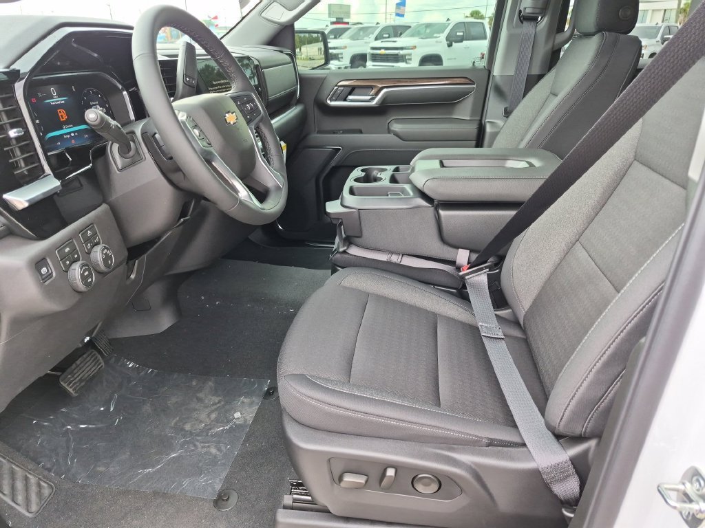 New 2026 Summit White Chevrolet LT (2FL) image 14