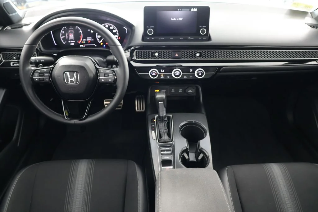 Used 2025 White Honda Sport image 2