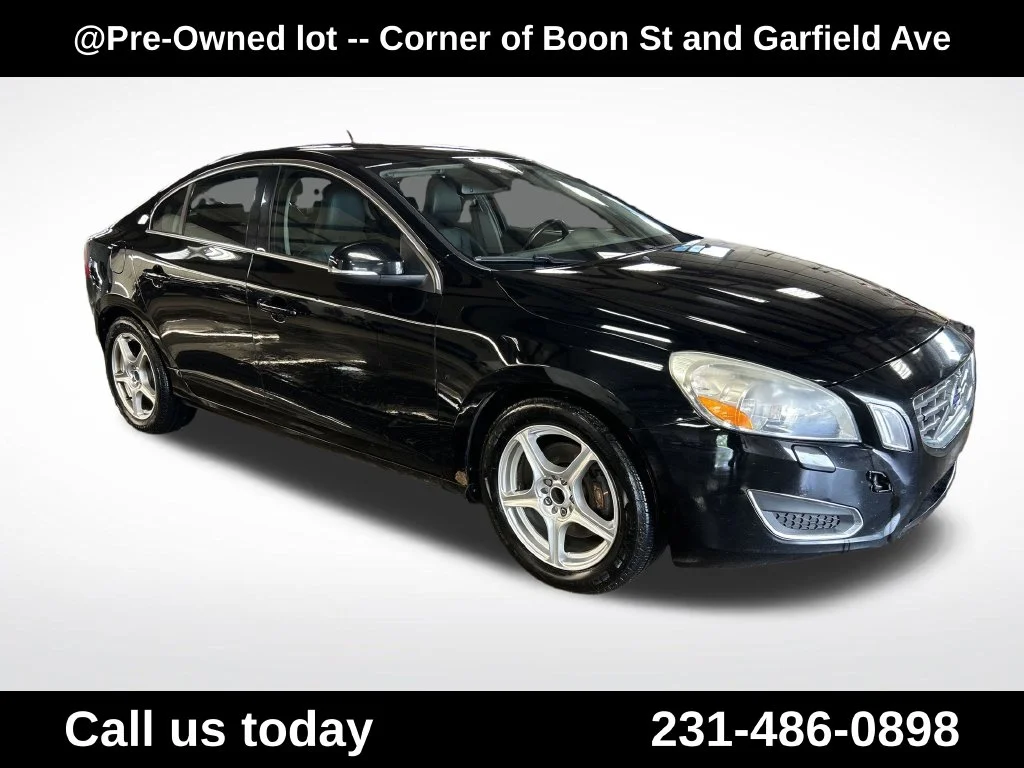 Used 2013  Volvo T5 image 7