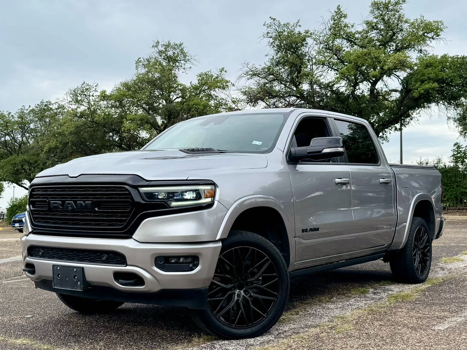 2021 RAM 1500 Limited 4x4 Crew Cab 5'7's photo