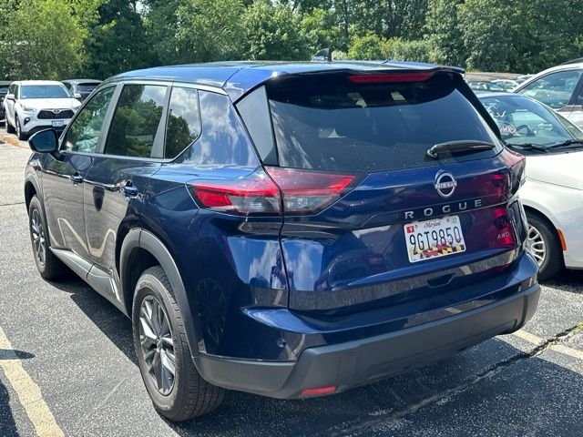 Used 2026 Deep Ocean Blue Nissan SV image 4