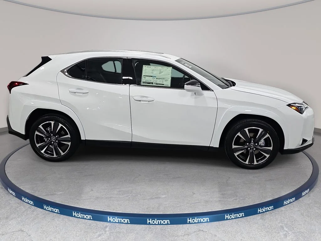 New 2026 Ultra White Lexus PREMIUM AWD image 4