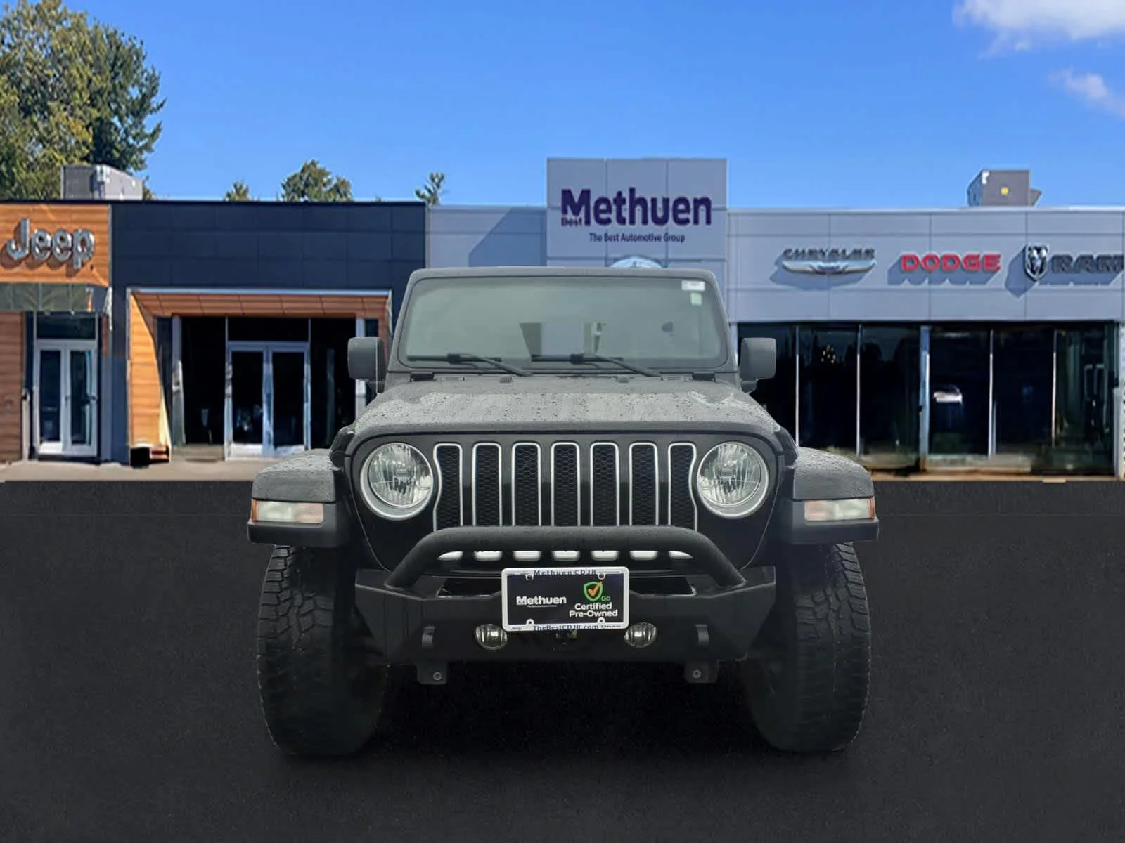 Used 2020 Black Clearcoat Jeep Sahara image 10