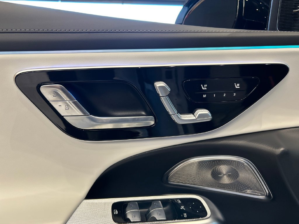New 2027 MANUFAKTUR Moonlight White Magno Mercedes-Benz AMG® E 53 Hybrid Wagon image 9