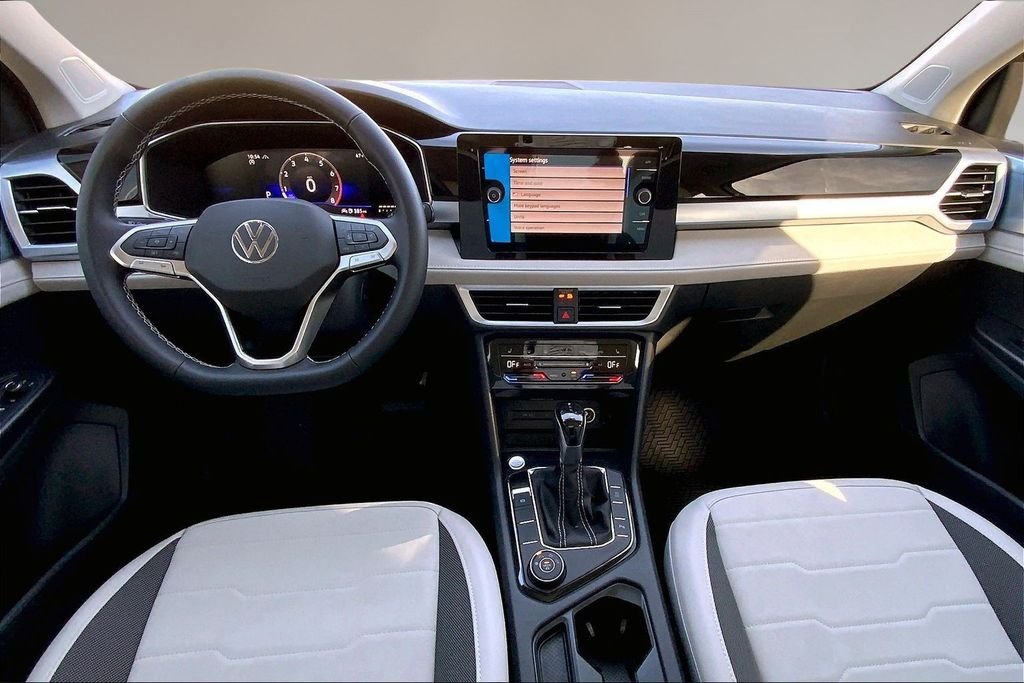 Used 2026 White Volkswagen 1.5T SE image 5