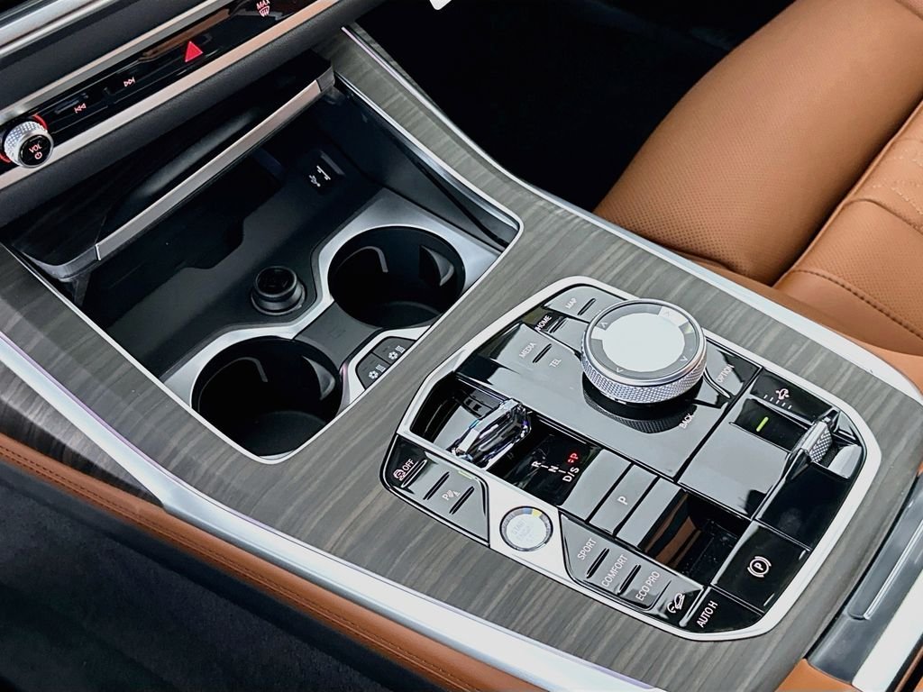 New 2027 Black Sapphire Metallic BMW xDrive40i image 15
