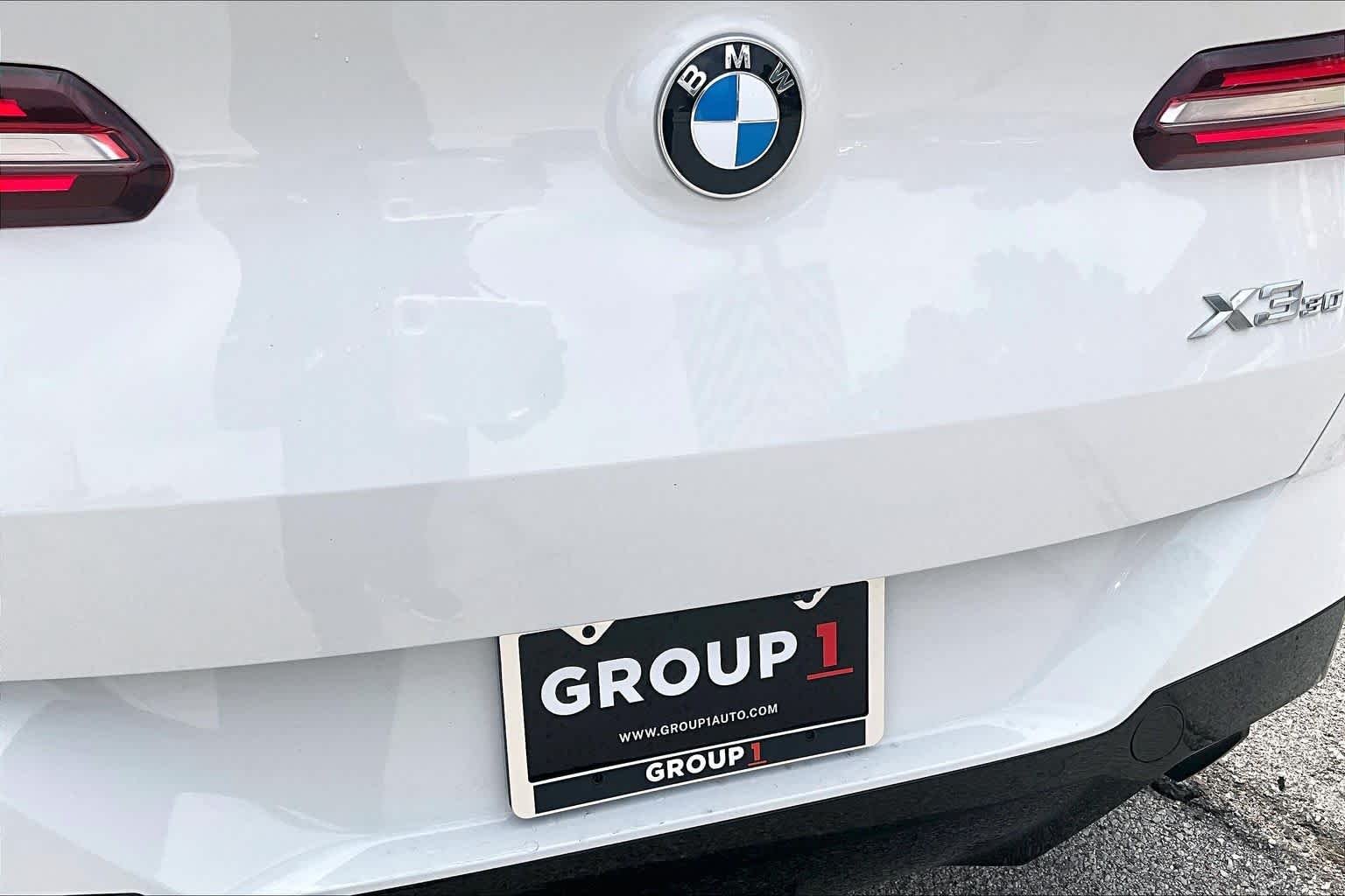Used 2026 Alpine White BMW 30 xDrive image 9