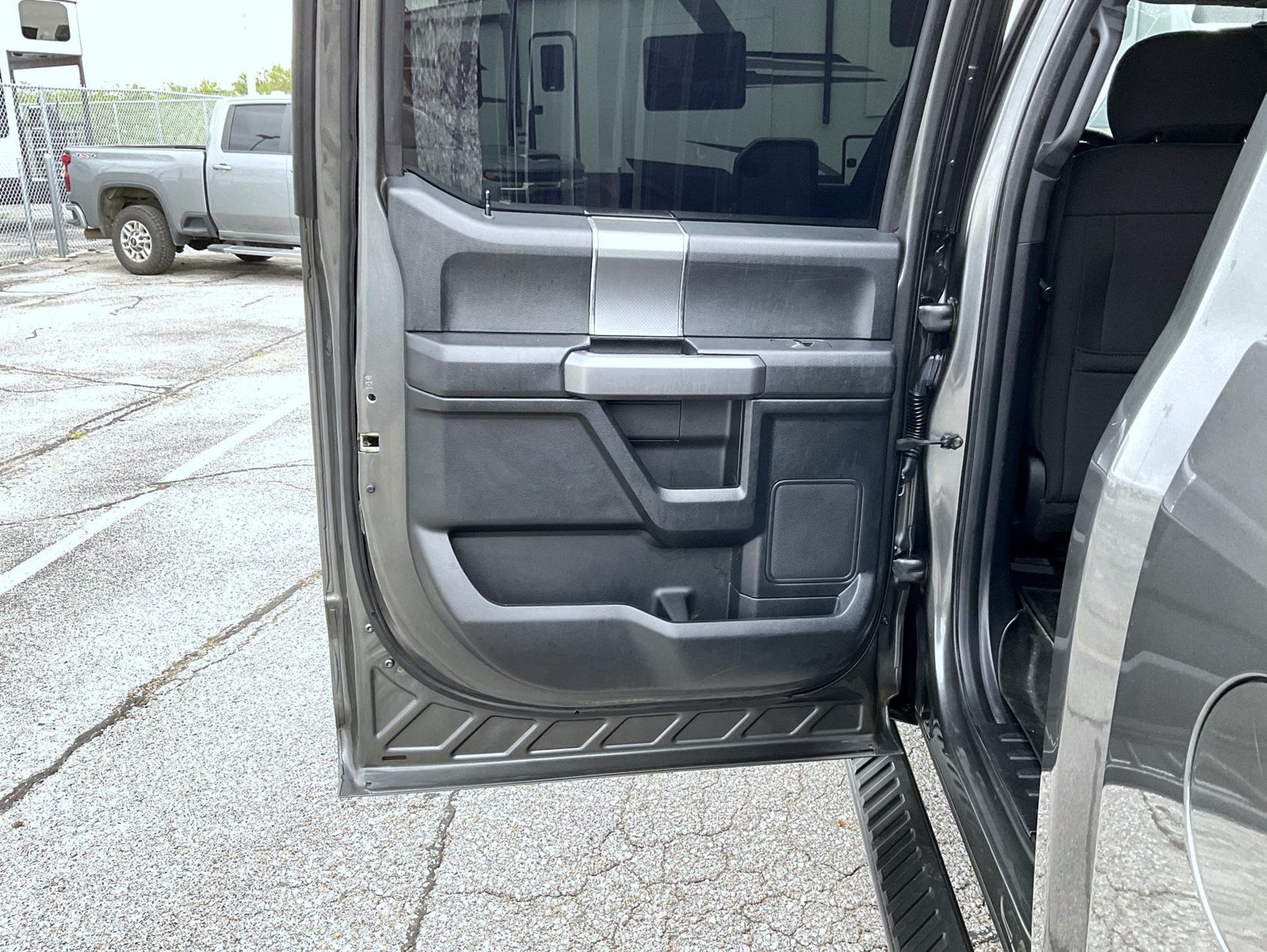 Used 2017 Gray Ford XLT image 20