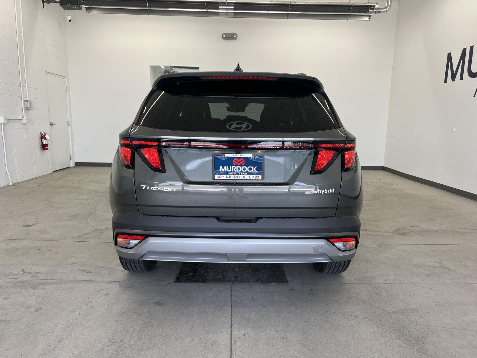 New 2026 Amazon Gray Hyundai SEL AWD image 3