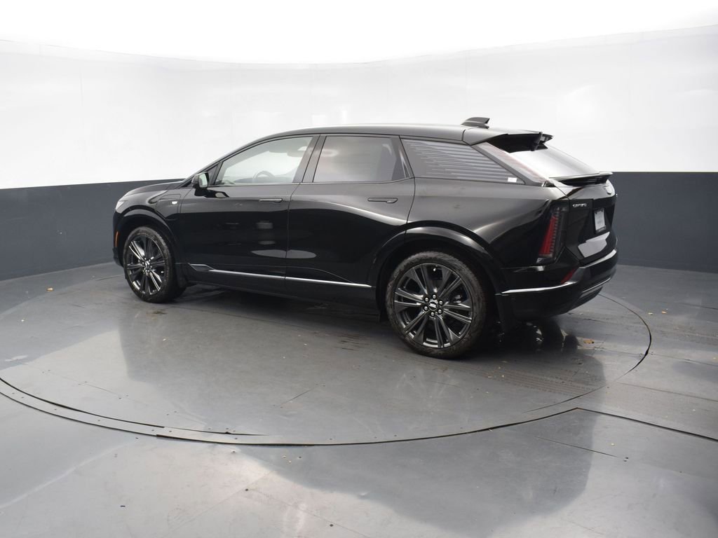 2026 CADILLAC OPTIQ - Image 2