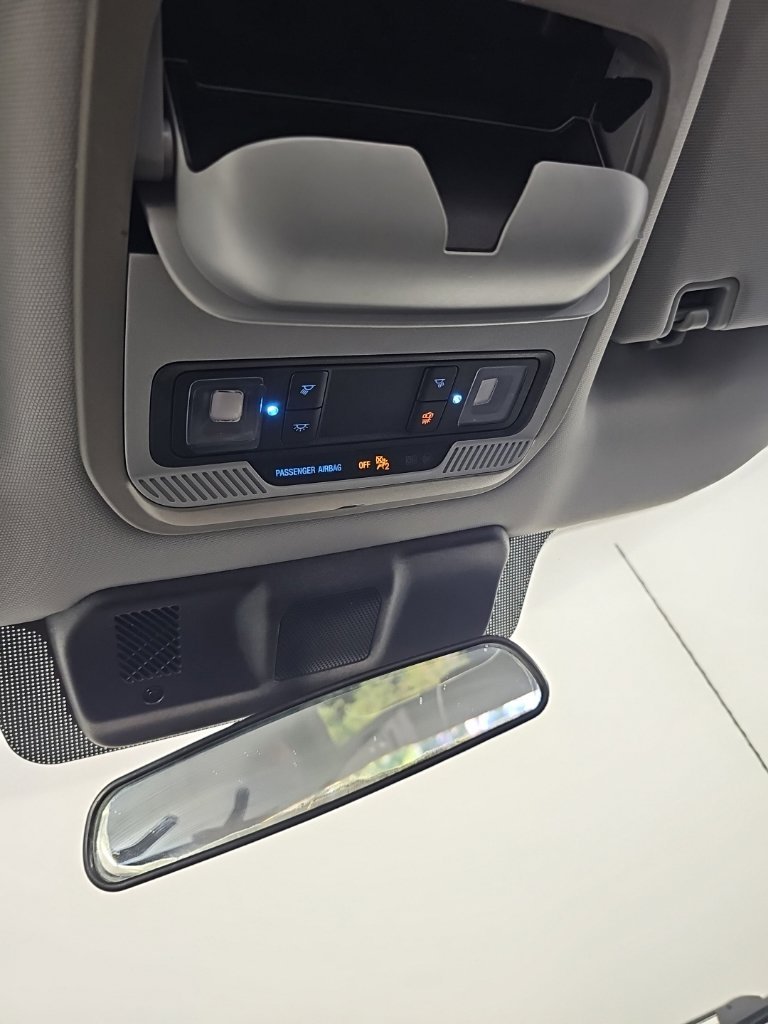 Used 2022 White Ford XL image 25
