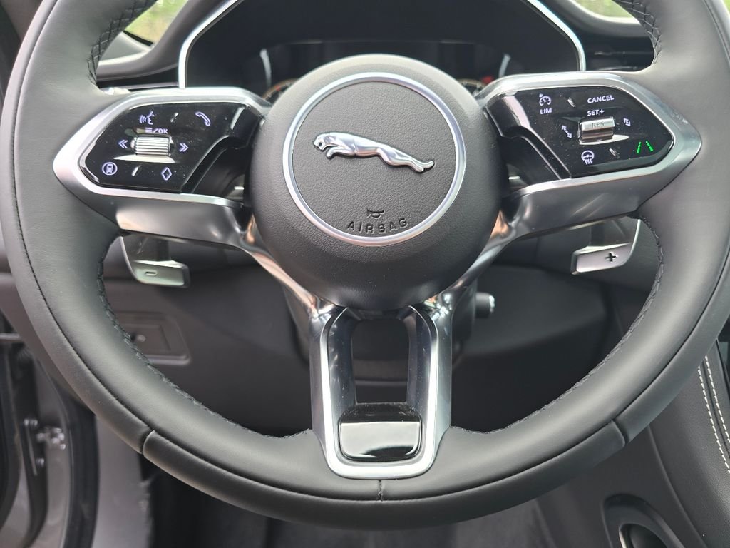 2026 Jaguar F-Pace R-Dynamic S - Photo 40