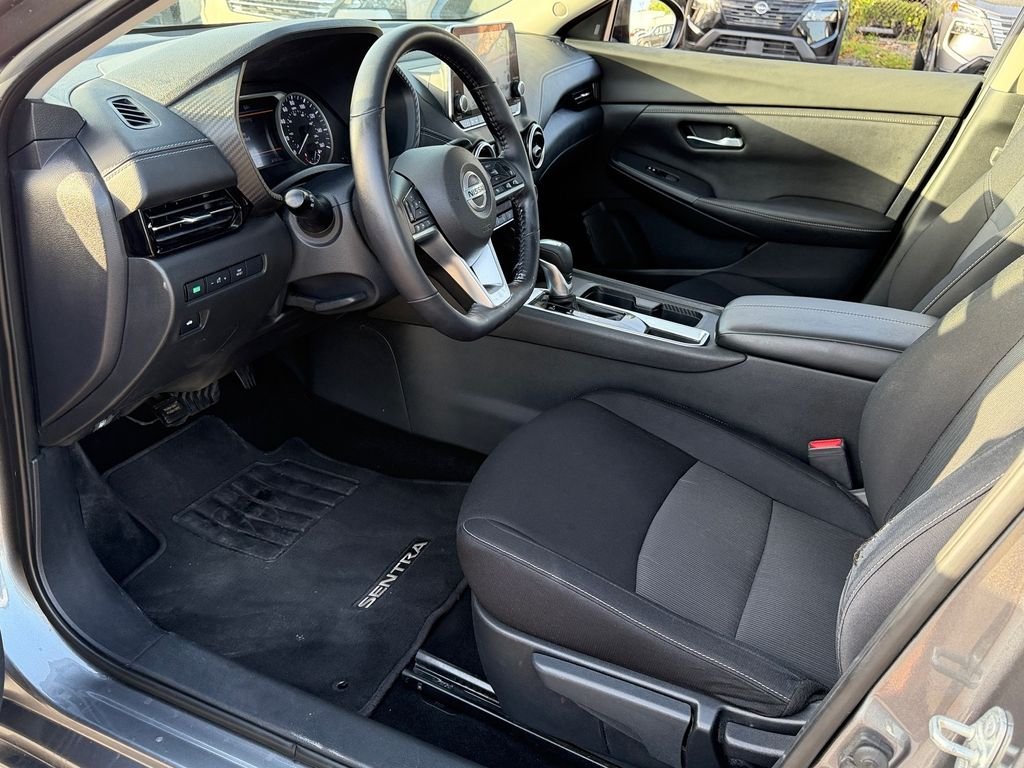 Used 2020 Gray Nissan SV image 11