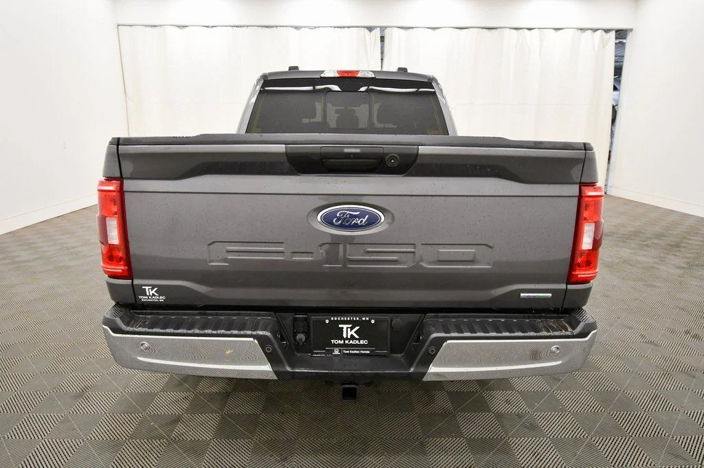 Used 2022 Gray Ford XLT image 6