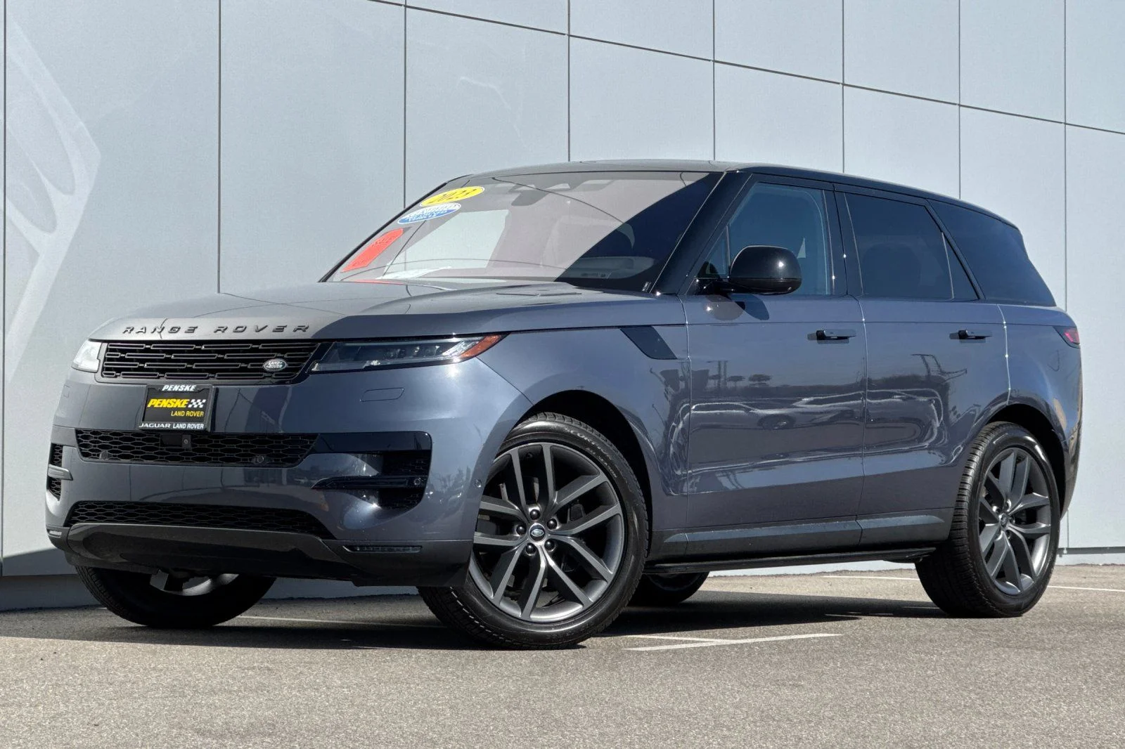 2023 Land Rover Range Rover Sport P360 SE MHEV's photo