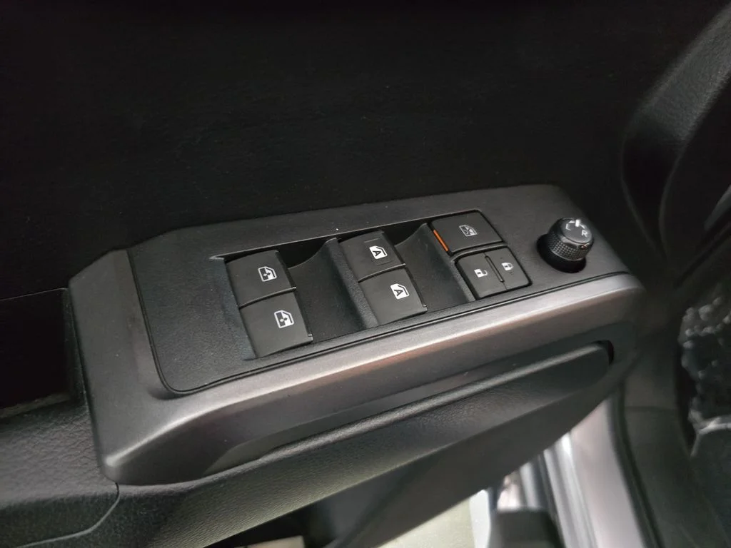Used 2020 Silver Toyota SR5 image 29