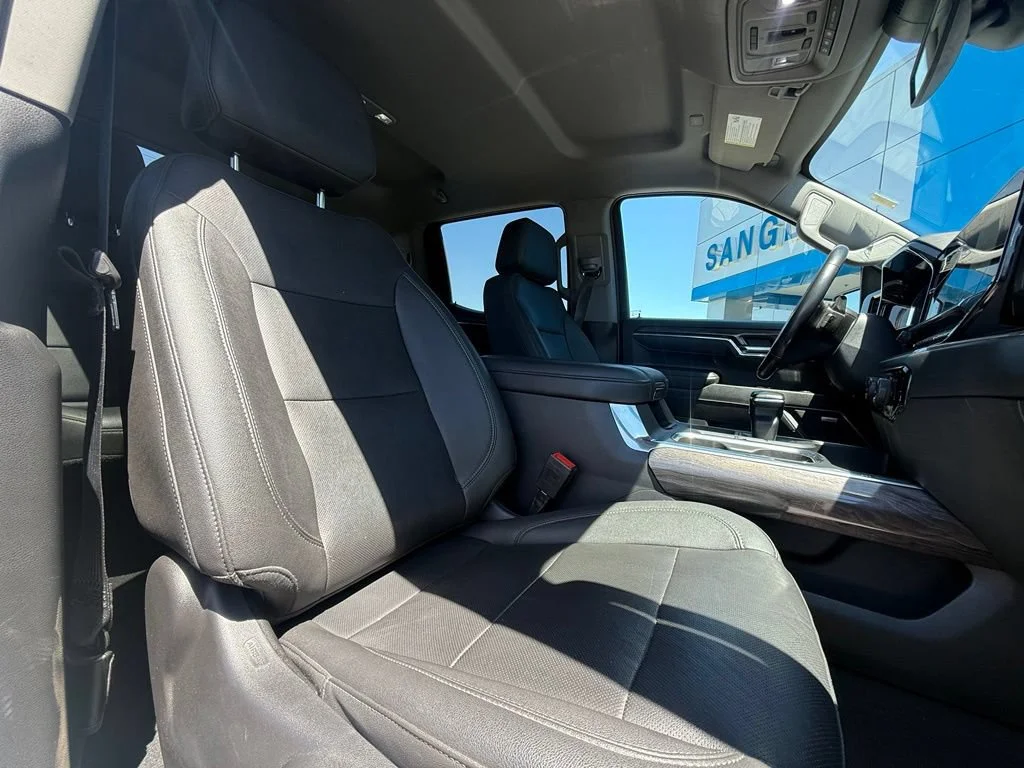 Used 2022 Summit White Chevrolet LTZ image 14