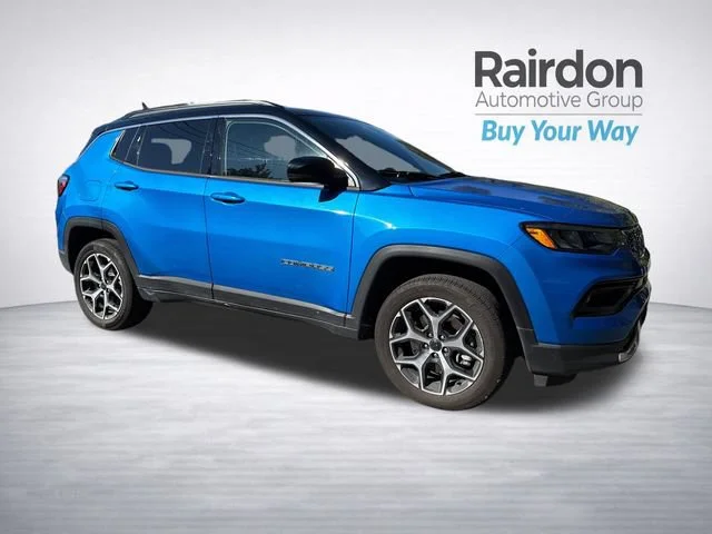 Used 2025 Hydro Blue Pearlcoat Jeep Limited image 1