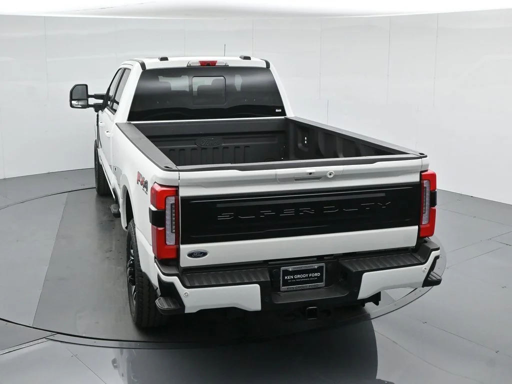 New 2026 Star White Metallic Tri-Coat Ford Platinum image 44