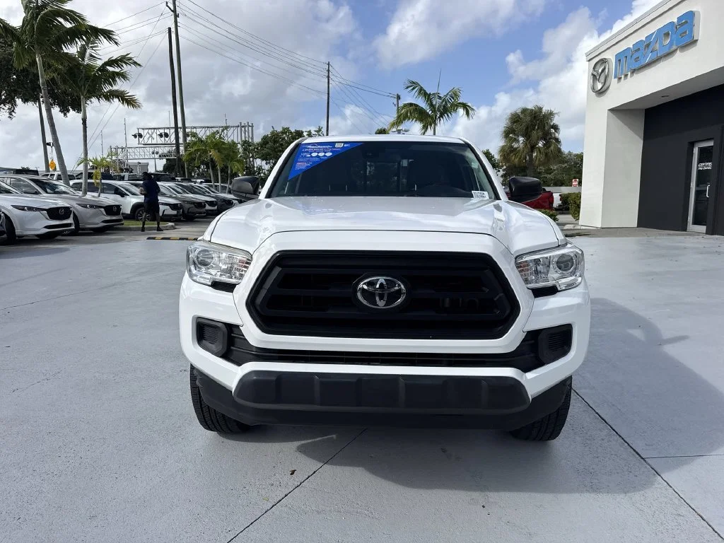 Used 2020 Super White Toyota SR image 29