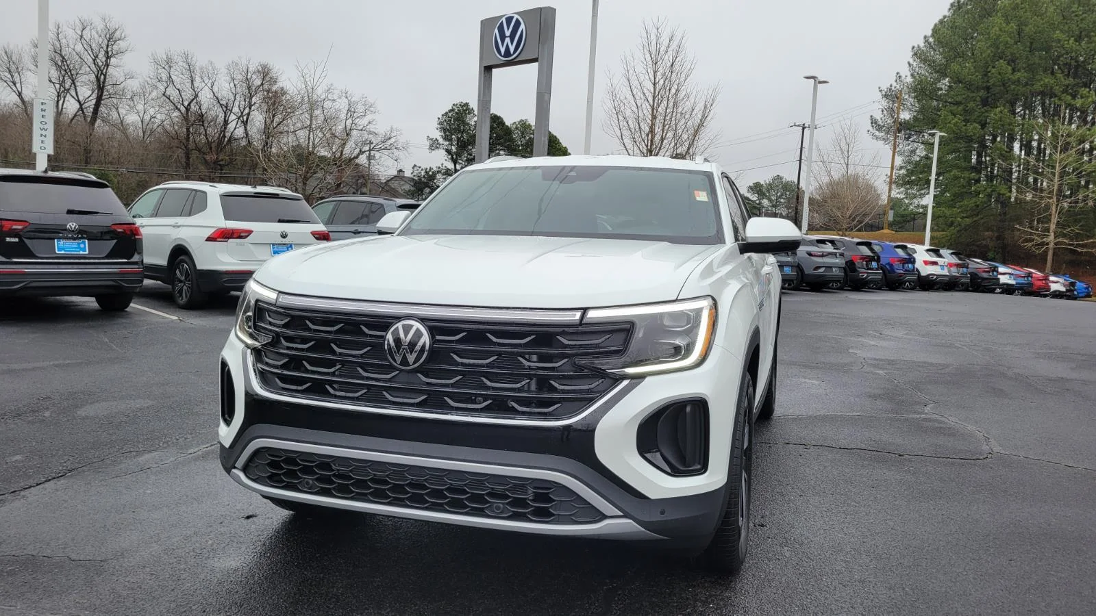 2026 Volkswagen Atlas Cross Sport SE w/Tech - Photo 10