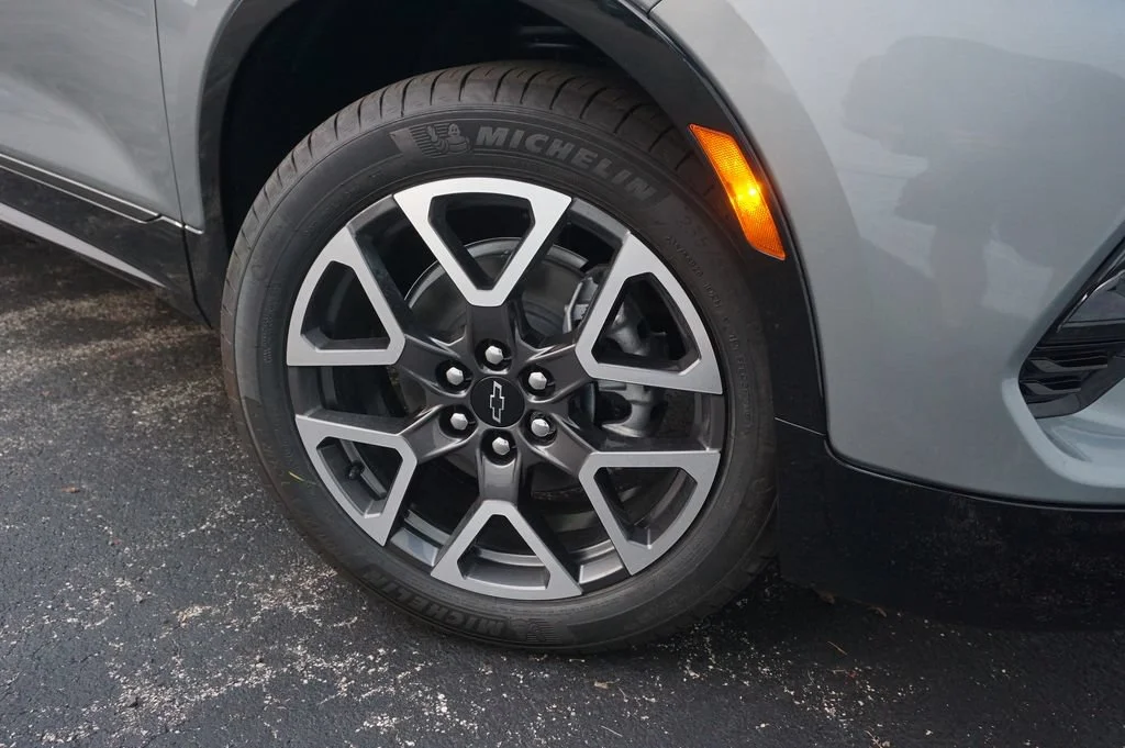 New 2026 Sterling Gray Metallic Chevrolet RS image 27