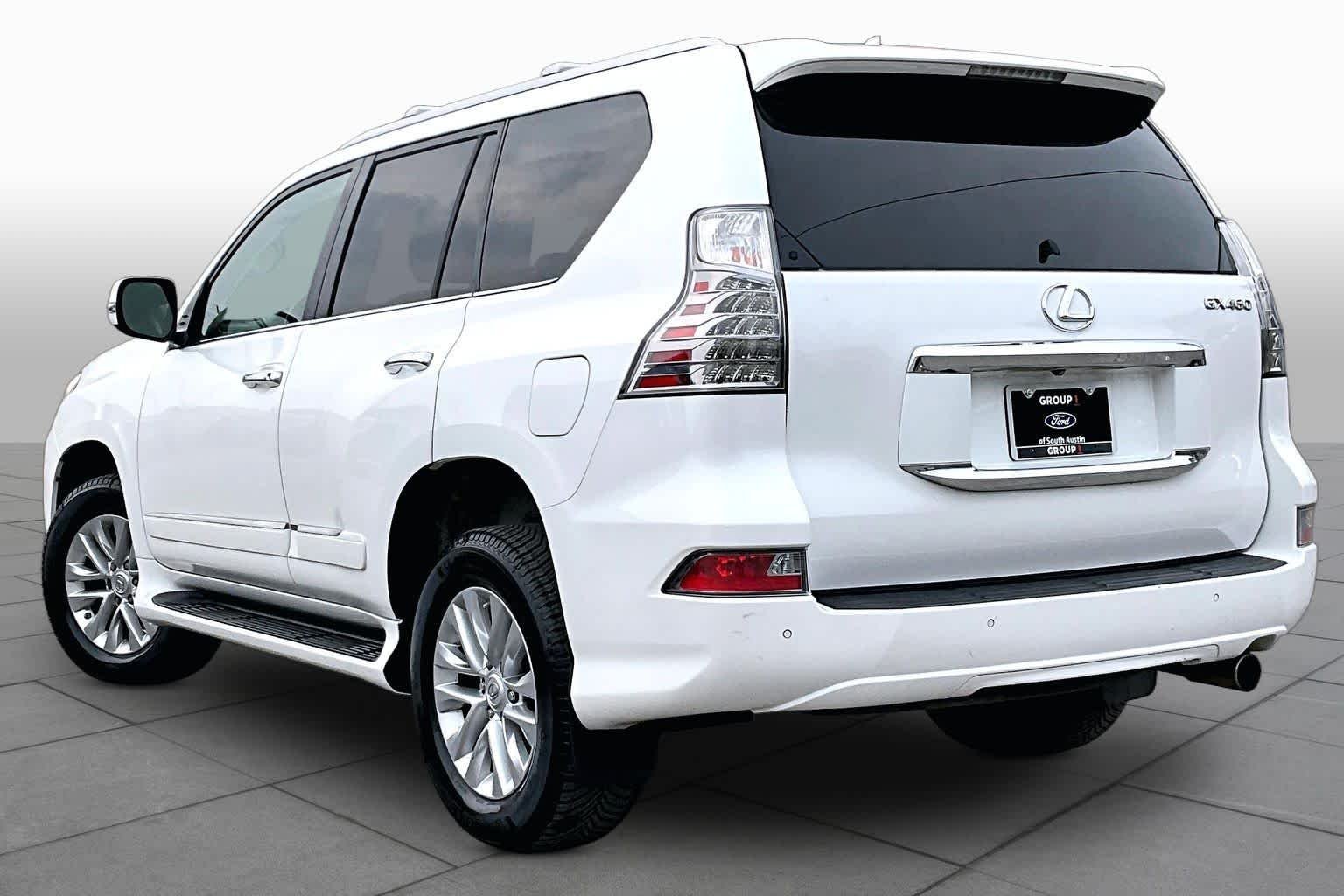 Used 2015 Starfire Pearl Lexus  image 6