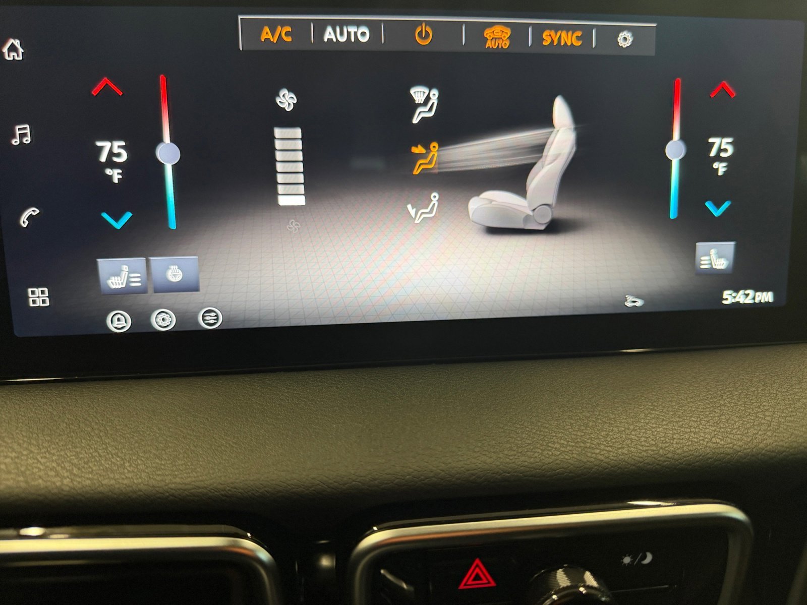 2026 Nissan Sentra SR - Photo 18