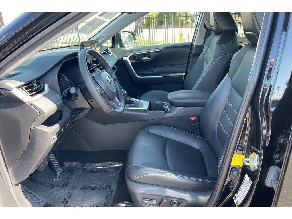 Used 2023 Midnight Black Metallic Toyota XLE Premium image 11