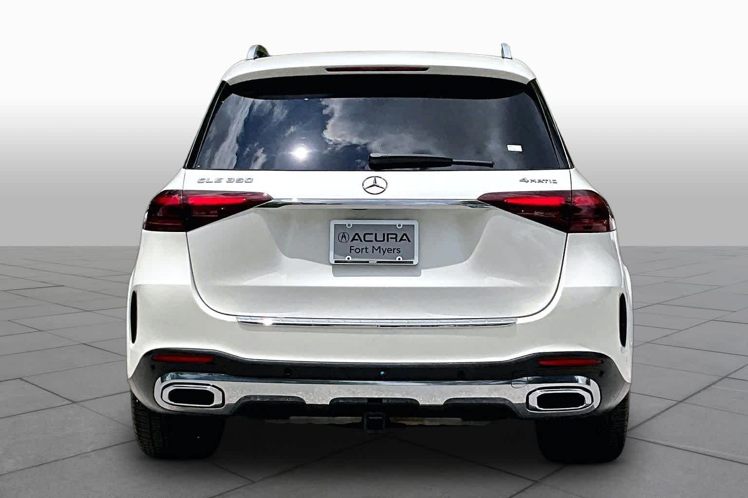Used 2024 MANUFAKTUR Diamond White Metallic Mercedes-Benz GLE 350 image 5