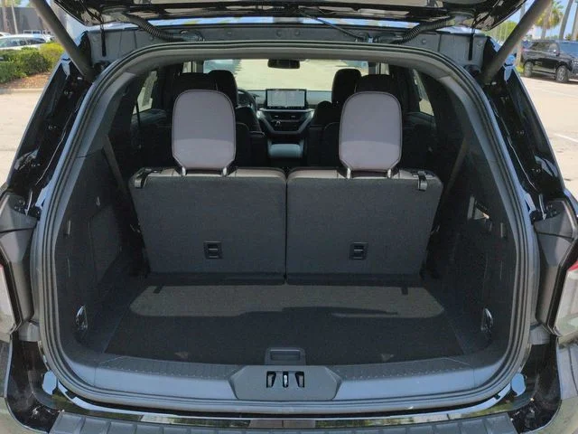 New 2026 Agate Black Metallic Ford Platinum™ image 13