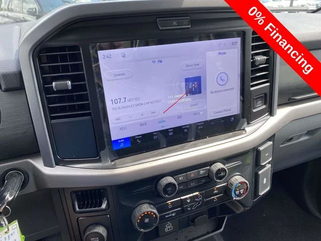New 2026 Oxford White Ford XLT image 14