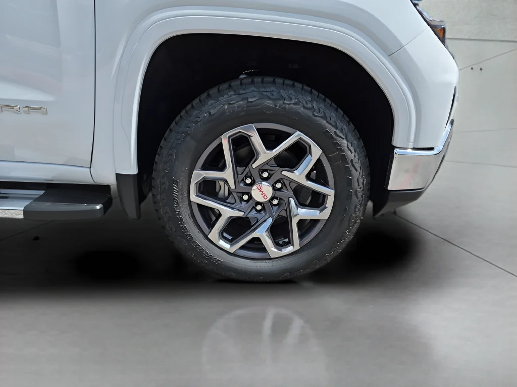 2026 GMC Sierra 1500 SLT - Photo 13