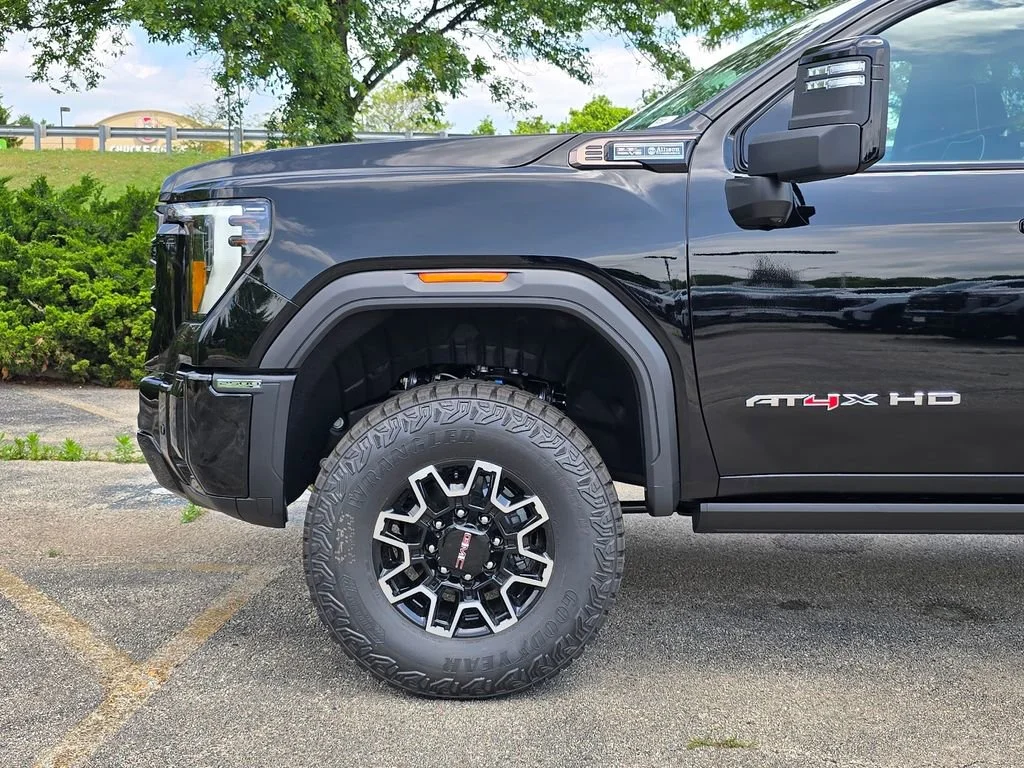 New 2026 Onyx Black GMC AT4X image 34