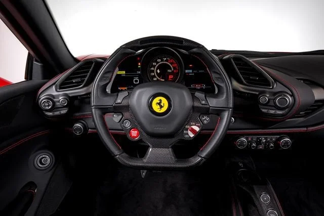 Used 2018 Rosso Corsa Ferrari  image 6
