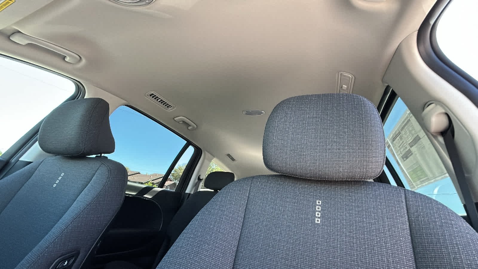 New 2026 Cyber Gray Hyundai SE image 12